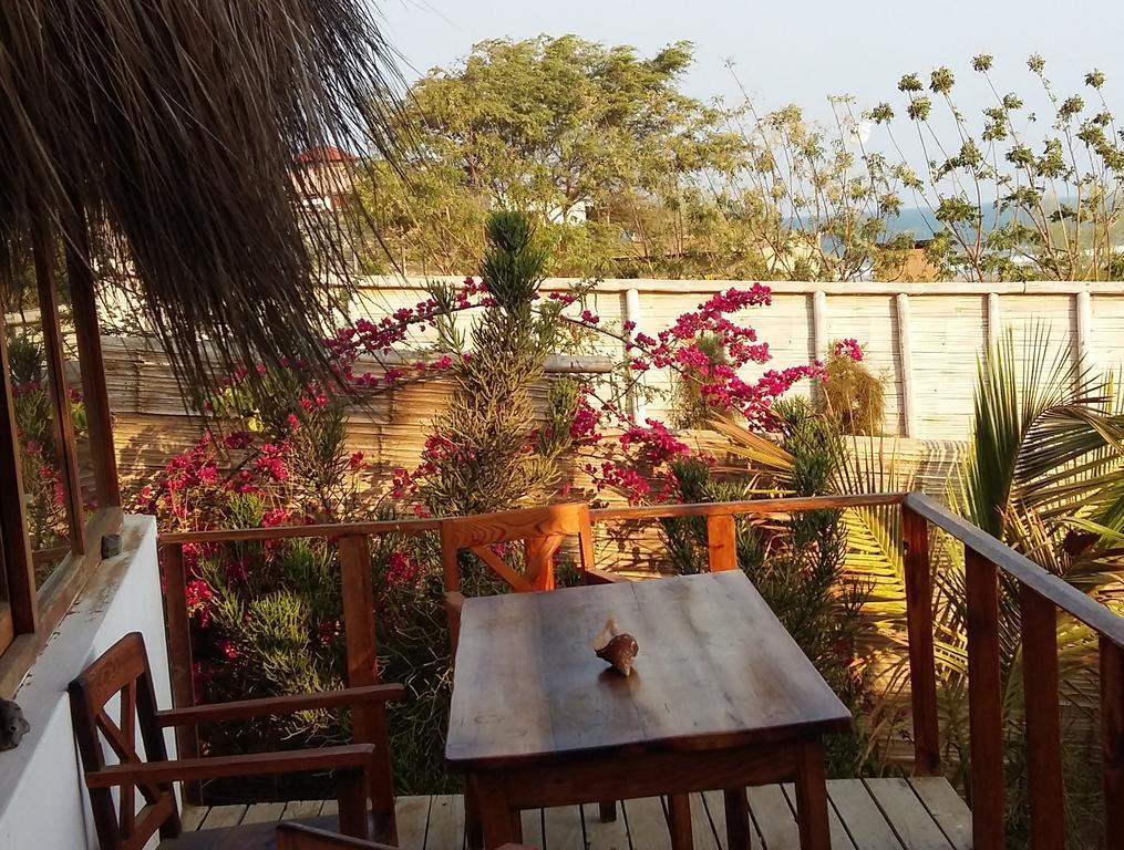Lapa Lapa Lobitos Bungalows Hotel Екстериор снимка